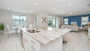 Private kitchen - Ev8124ha - The Encore Club Resort - 5 Bed 8 Baths Villa (Kissimmee)