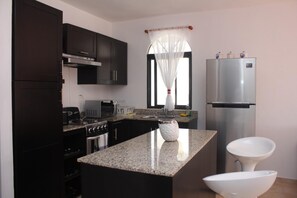 Fridge, microwave, oven, stovetop