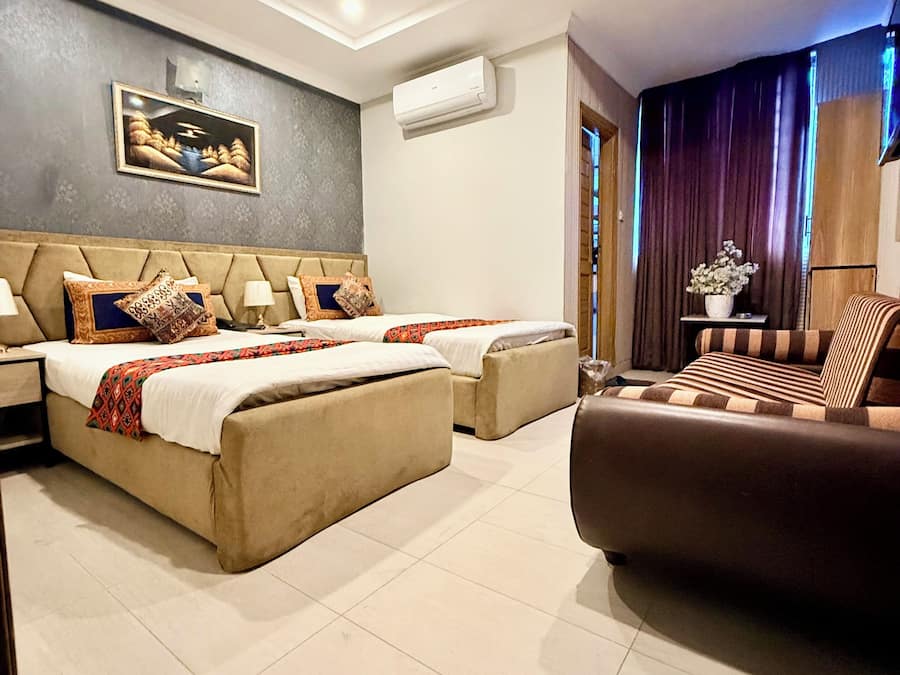 Premium bedding, down duvets, pillow-top beds, desk