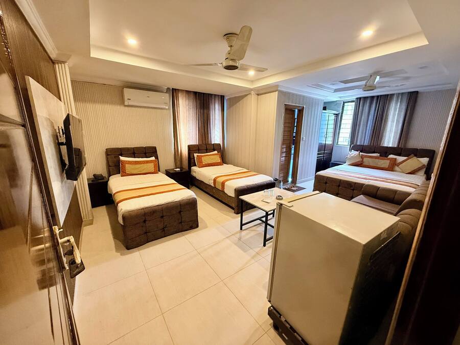 Family Quadruple Room | Premium bedding, down comforters, soundproofing, free WiFi