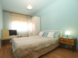 2 bedrooms, Internet