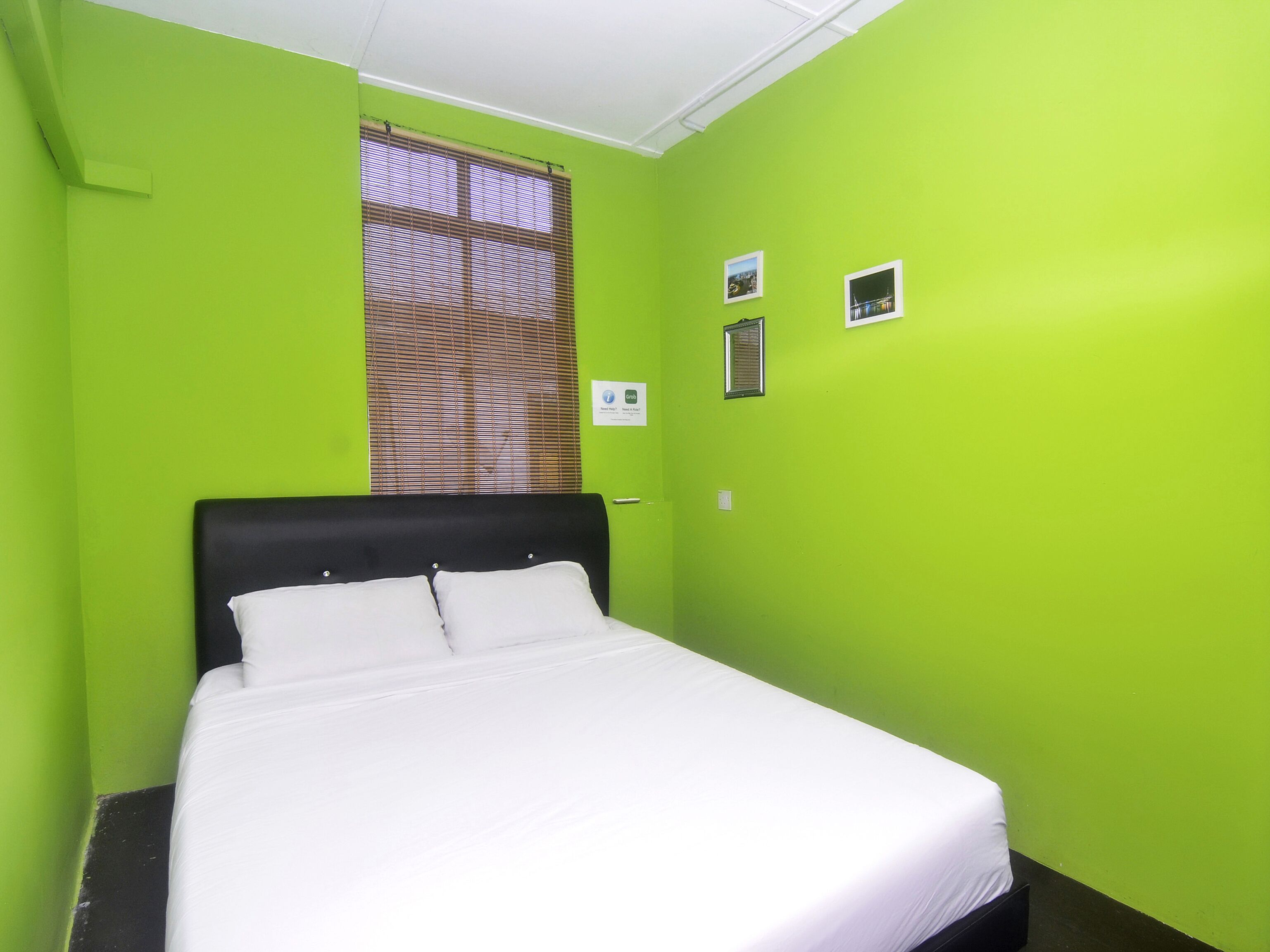 Desk, WiFi (free), bed sheets