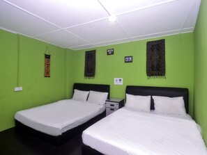 Family Room | Free WiFi, bed sheets