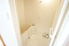 Apartment | Bathroom