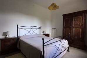 3 makuuhuonetta, vuodevaatteet