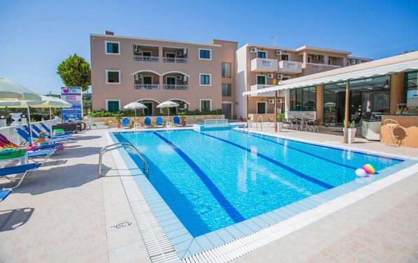 Exterior - Kozanos Hotel & Suites (Zakynthos)