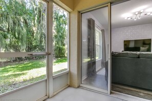 Family Townhome, Kitchen, Garden Area | Balcony