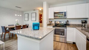 Stovetop, dishwasher, cookware/dishes/utensils - Aco8056ha - Club Cortile - 4 Bed 3 Baths Townhome (Kissimmee)