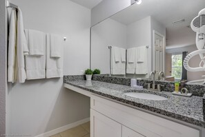 Bathroom - Aco8054ha - Club Cortile - 3 Bed 2 Baths Apartment (Kissimmee)