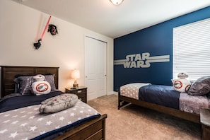 6 bedrooms, individually decorated, individually furnished