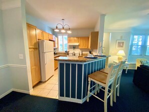 Stovetop, dishwasher, cookware/dishes/utensils