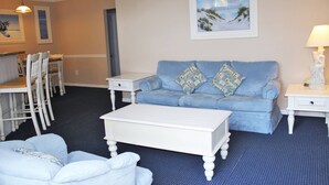 Flat-screen TV, video game console - Aco7965ha - Runaway Beach Club - 2 Bed 2 Baths Apartment (Kissimmee)