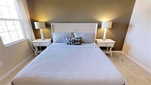8 quartos, individualmente decorados, individualmente mobiliados