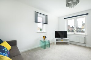 Exklusivt hus - privat badrum - utsikt mot trädgården (KVM - Thorpe House) | Lounge