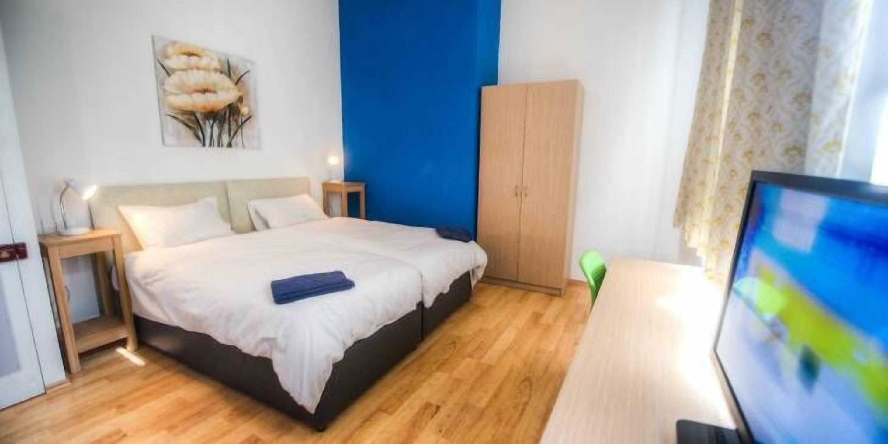 Photo - People & Places