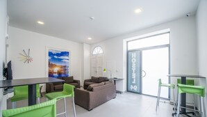 Unclassified image, 5 of 22, button - Hostel 94 (Sliema)