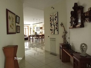 Villa | Living area - GK Gallery Rumah Sewa (Purwokerto)