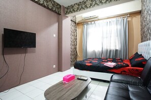 Studio | Desk - City Park Apartment by Anita (Jakarta)