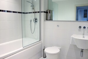 公寓, 1 間臥室 | 浴室 | 花灑/浴缸組合、風筒、提供毛巾、廁紙