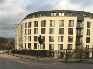 Bagian depan properti