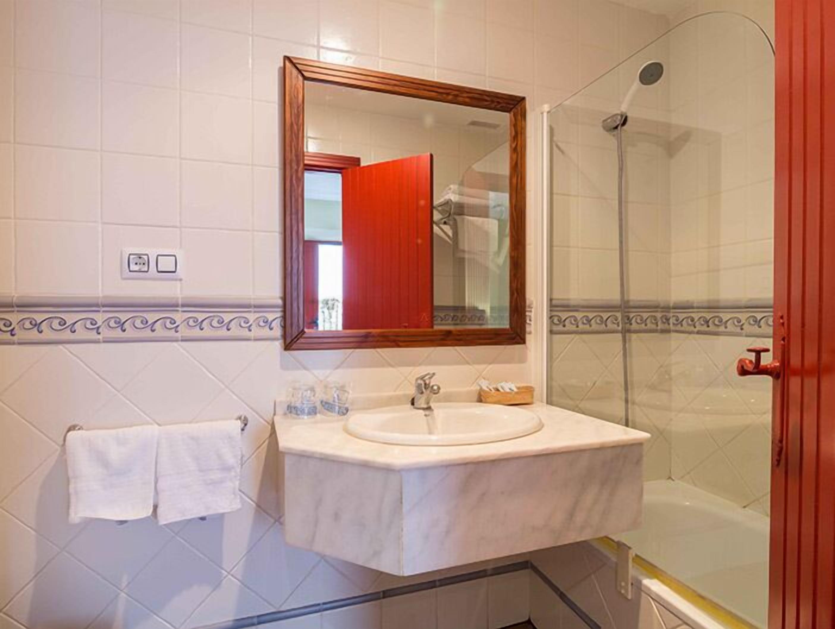 triple room | bathroom sink