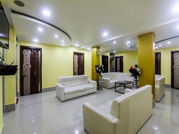 Lobby - Hotel Silicon (Tezpur)