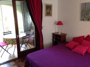 2 bedrooms, WiFi - APARTMENT 109 PIAZZE turnkey TERRASE APPT fully equipped for 4 PERS max (Lumio)