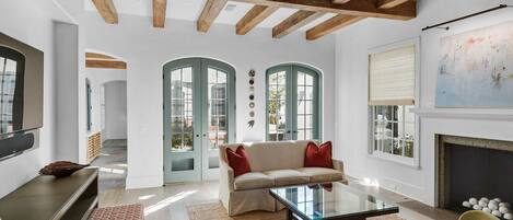 Télévision, espaces bureaux