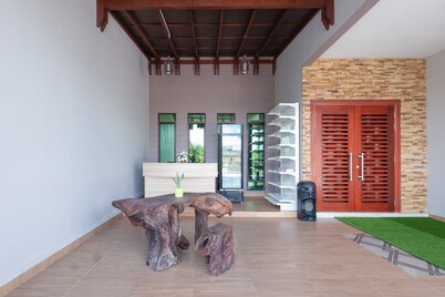 OYO 89873 Nurbayu Chalet