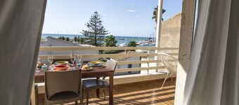 Marina Domus 82 Sud, 50 meters from the beach