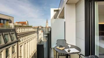 Chambre, 1 grand lit, non-fumeur, balcon