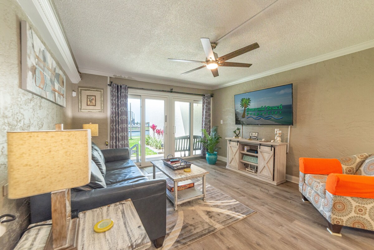 Ocean Seven Sugar Beach E7-Free Beach Chairs-Ground Floor-1Bd/1Ba/Sleeps 4-Walk to Beach