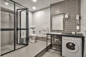 Apartment (3) | Bathroom - Rustaveli N26 Apartments (Tbilisi)