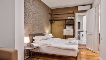 Apartment (3) | Desk, iron/ironing board, free WiFi, bed sheets