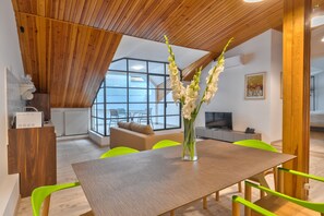 Living room - Rustaveli N26 Apartments (Tbilisi)