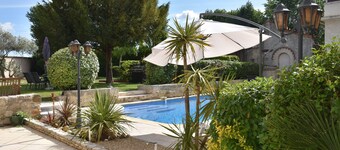 Gîte Anna 3 persons, air conditioning, swimming pool and garden in Sommières