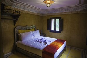 10 bedrooms, free WiFi