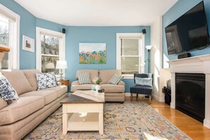 TV, fireplace, offices