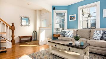 TV, fireplace, offices