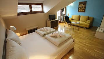 Minibar, soundproofing, free WiFi
