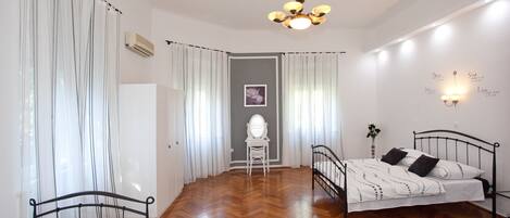 Appartement, 2 chambres, balcon | Décoration personnalisée, ameublement personnalisé