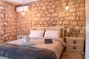 Tabla de planchar con plancha y camas plegables/adicionales 