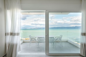 Luxury Suite, Sea View (Tyche) | Terraza o patio