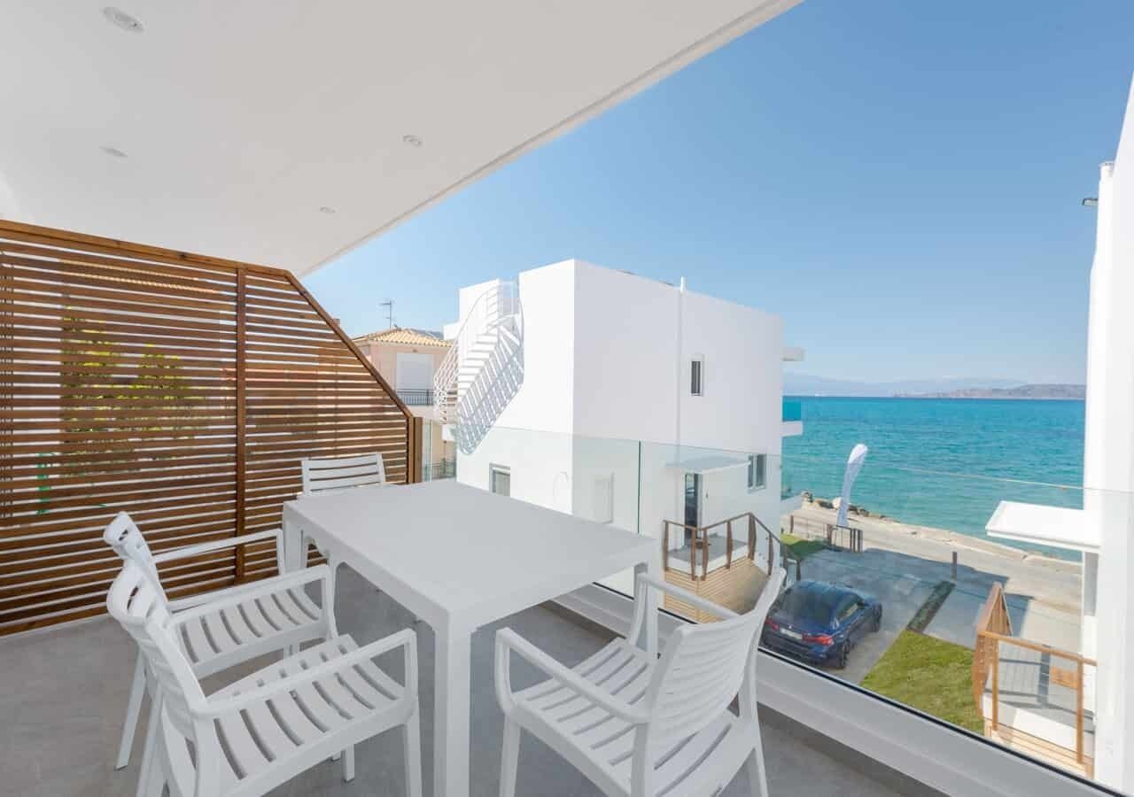 Deluxe Suite, Sea View | Terrace/patio