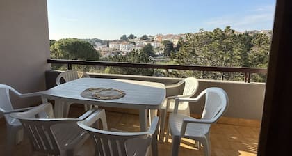 S078 - Sirolo, three-room apartment with terrace in the center