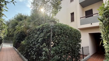 Esterni