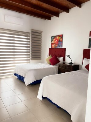 Family Double Room, 1 Double Bed, Mountain View | Blackout curtains, soundproofing, iron/ironing board, free WiFi - Casa Campo Bed and Breakfast (San Sebastian)
