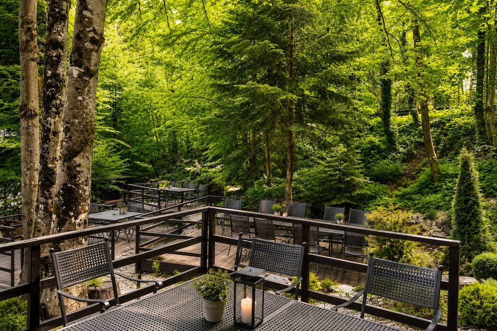 Ioana Hotels