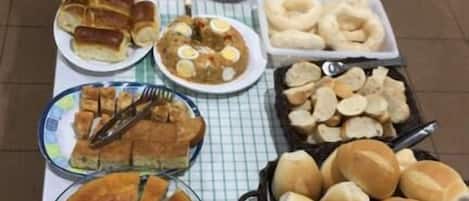 Tägliches inbegriffenes Frühstücksbuffet