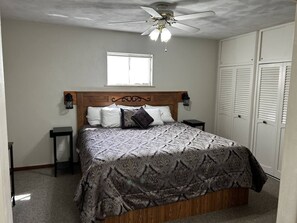 3 Schlafzimmer, Bügeleisen/Bügelbrett, WLAN, Bettwäsche